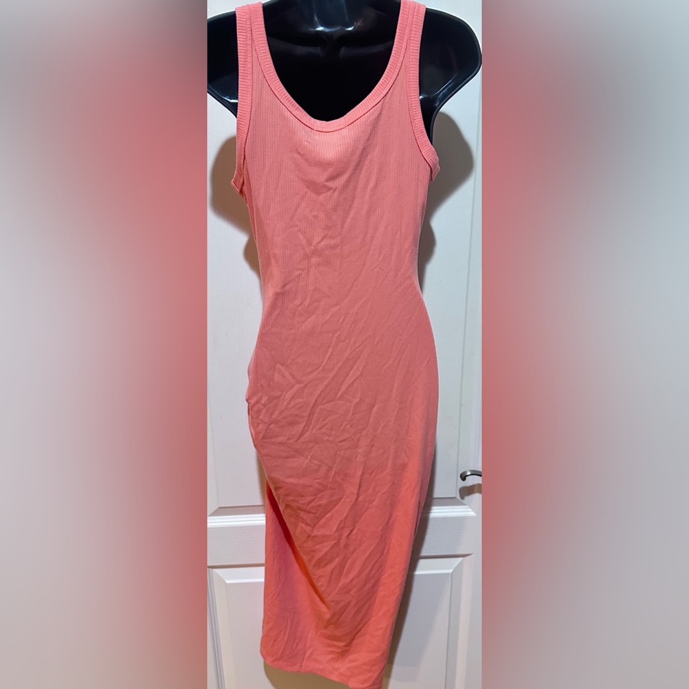NWT L Space Coral Sleeveless Ruched Midi Dress size S - Picture 3 of 3